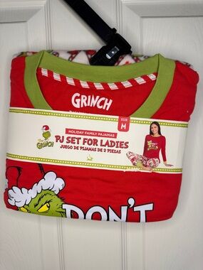 NWT Dr. Seuss Red and Green Holiday Women's Pajama Set